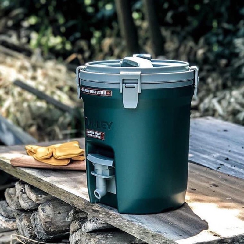 Thùng Nước Đá Giữ Nhiệt Stanley Adventure Fast Flow Water Jug 2G
