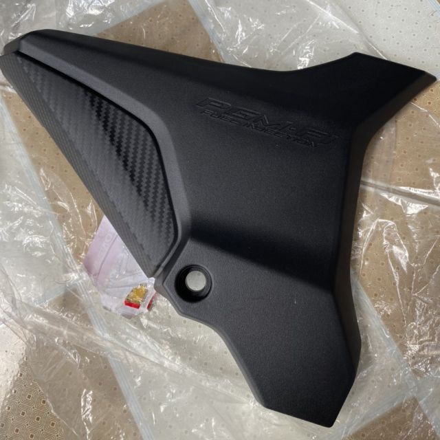 Ốp bình ắc quy xe Winner v1 chính hãng Honda