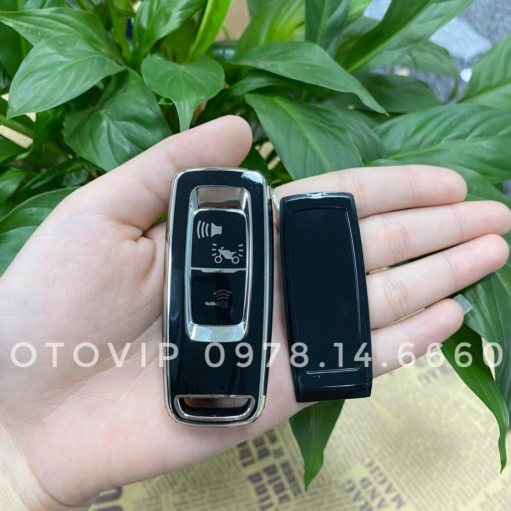 Ốp TPU 2 nút nhỏ viền bạc bảo vệ chìa khóa xe máy Smartkey Honda 2022 Vision, SH Mode, Air Blade, Lead,....
