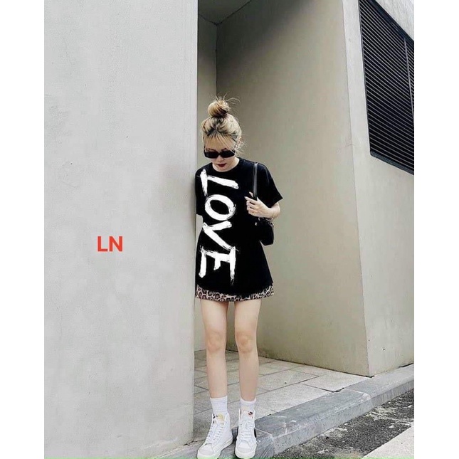 Áo phông Love chữ to TH6