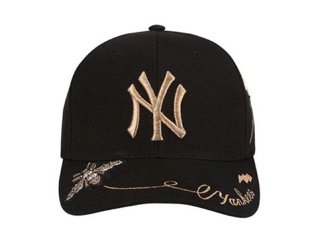 Mũ lưỡi trai thêu chữ nổi