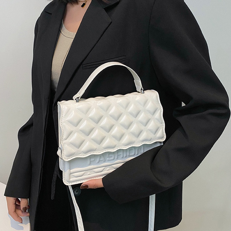 Túi đeo chéo hình vuông dập nổi họa tiết hình thoi đơn giản phong cách retro cho nữ