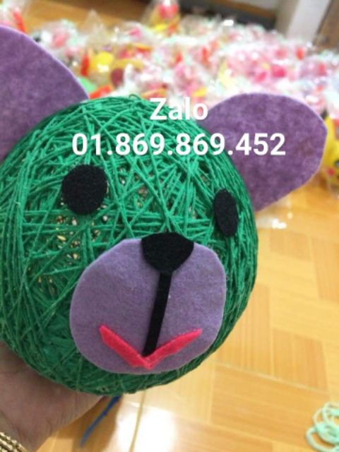 Lồng đèn bằng len