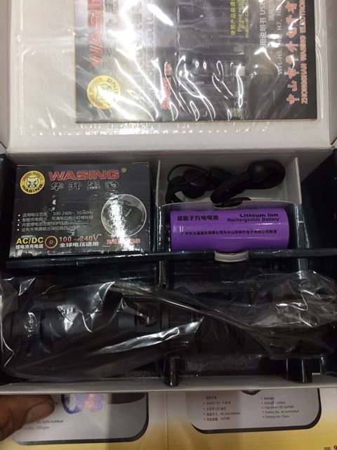 Đèn sạc wasing WFL-H12 siêu sáng | BigBuy360 - bigbuy360.vn