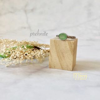Nhẫn bạc đá nữ. Nhẫn bạc đá quý Prehnite (Thiên Hà Xanh)| Trang sức cao cấp MIEN.