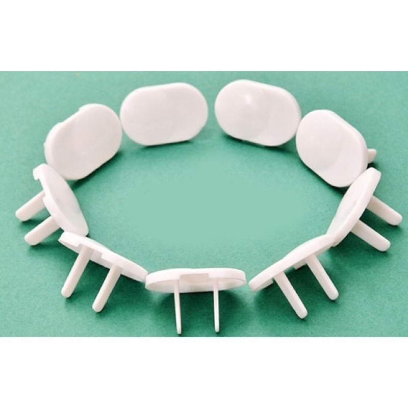 1 Cái nút bịt ổ điện an toàn cho bé