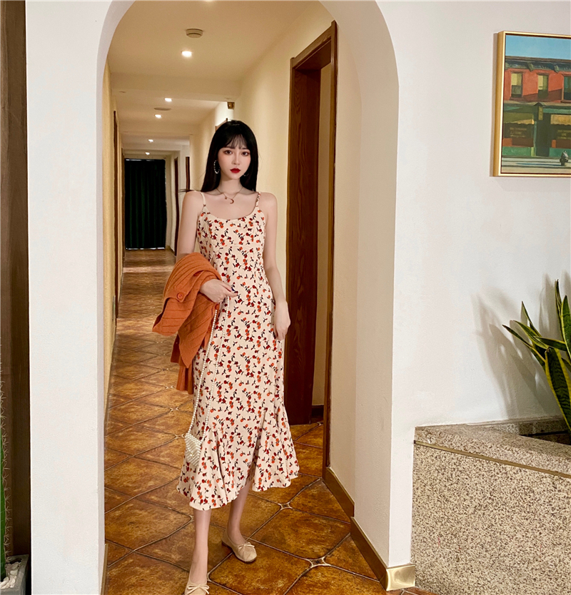 Váy hoa nhí dáng dài 2 dây 2022, Váy nữ đẹp đầm dáng xòe kết hợp áo cardigan len