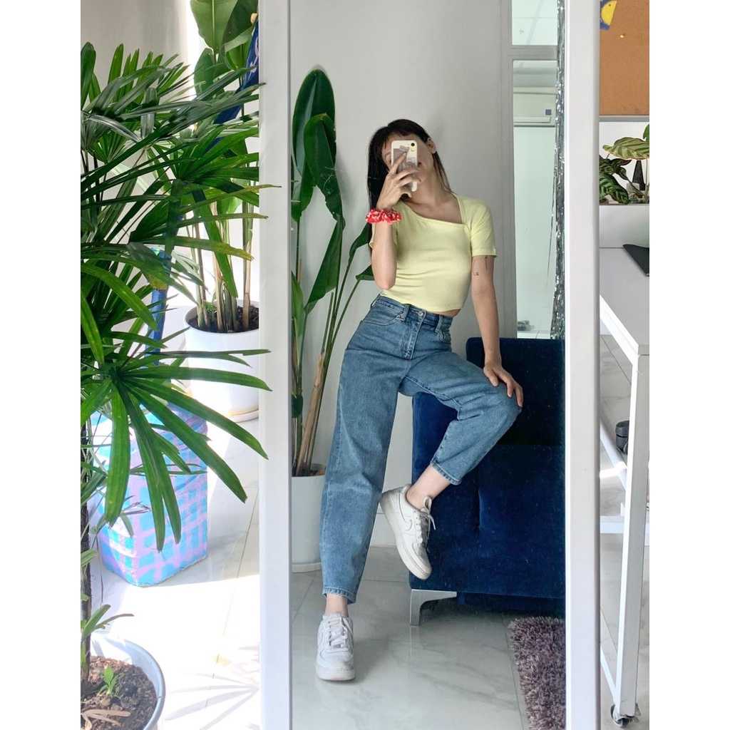 TheBlueTshirt - Áo Croptop Nữ Màu Vàng Chanh - Neckline - Lemon Cutout Rib Cotton Top