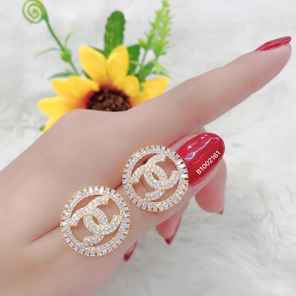 Bông tai nữ đính đá trắng UHA , chuôi cài chắc chắn, kiểu dáng hiện đại, thu hút, sang trọng