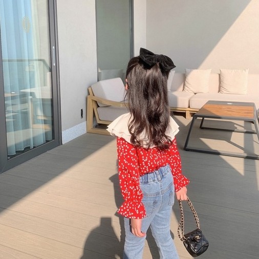 Áo Sơ Mi Chấm Bi Tay Loe Cổ Rộng Xinh Xắn Cho Bé Gái