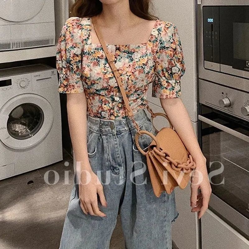 Áo kiểu COZOK tay phồng cổ vuông hở lưng họa tiết hoa phong cách cổ điển Hong Kong