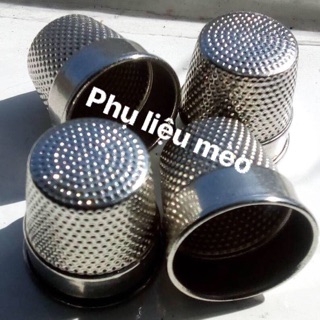 Đế kim khâu tránh đâm tay