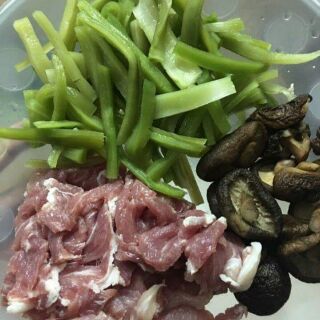 Rau tiến vua khô