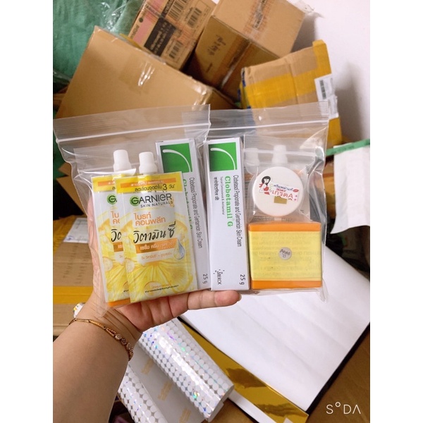 Kem nám thái lan clobetamilg màu vàng