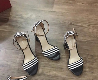 Giày cao gót sọc 7cm đế vuông