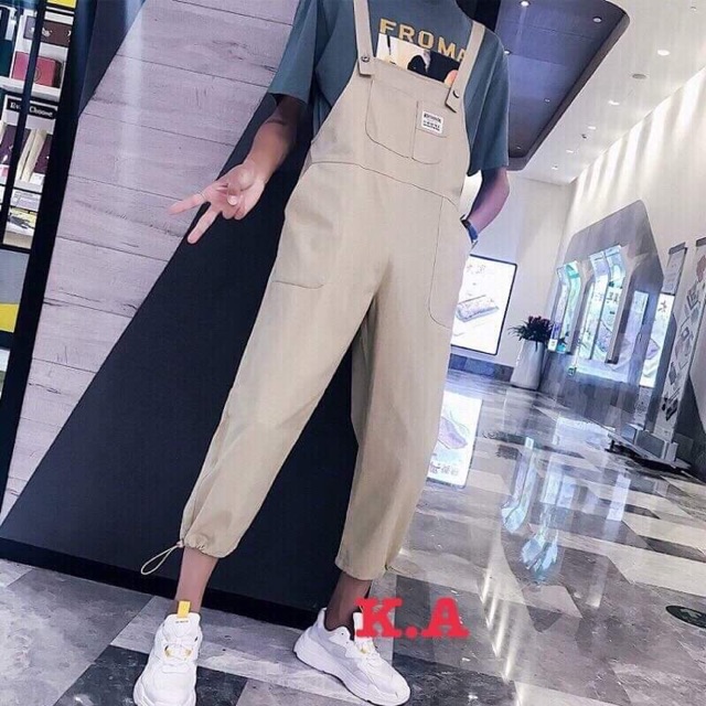 Quần Yếm Kaki Lôgo