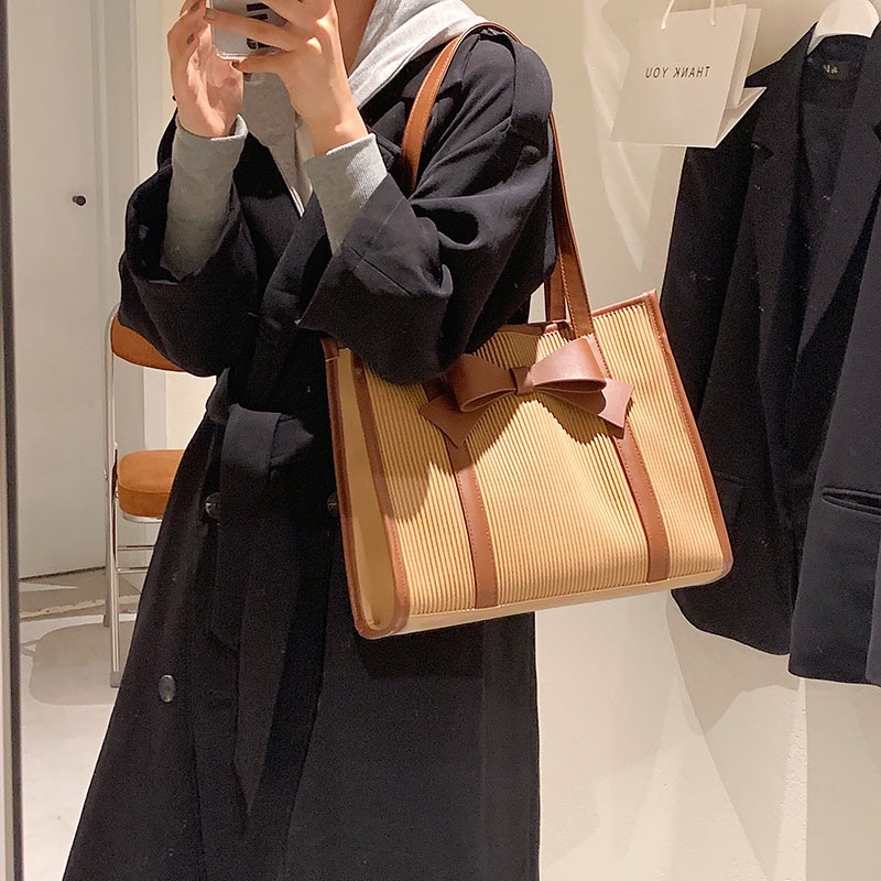 Túi đeo vai IELGY cỡ lớn đính nơ thời trang đơn giản cho nữ