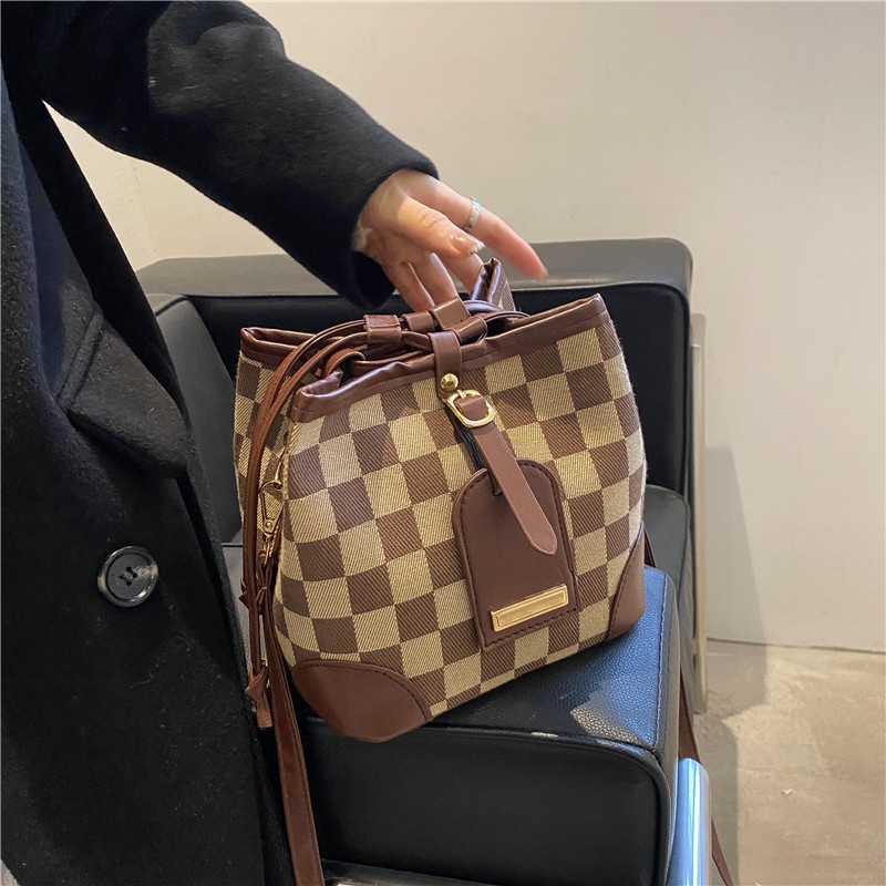 Túi xách IELGY đeo chéo vai in họa tiết bàn cờ giản dị cho nữ