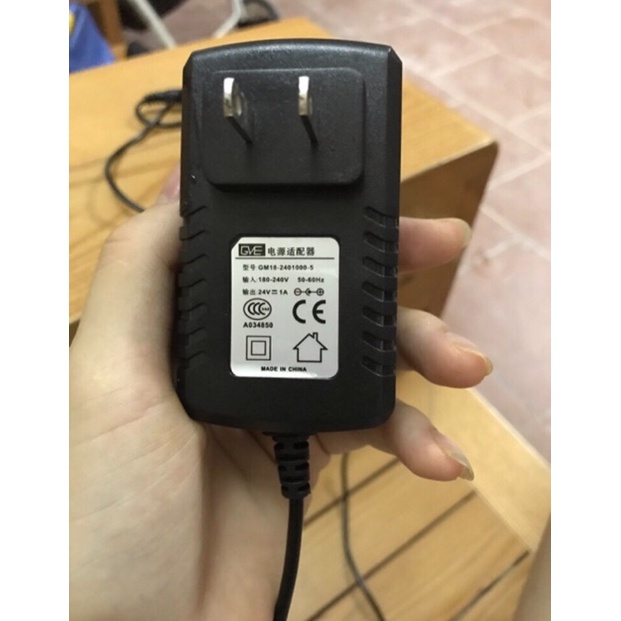 Máy tạo khói phun sương có đèn led thay đổi màu kèm nguồn