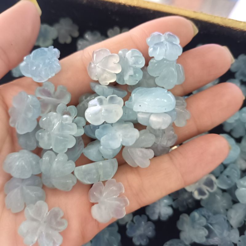 mặt 4 lá xanh dương may mắn hạnh phúc giữ tài lộc cho mệnh mộc thủy