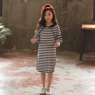 Combo 2 đầm bé gái và 1 áo thun 3D bé trai