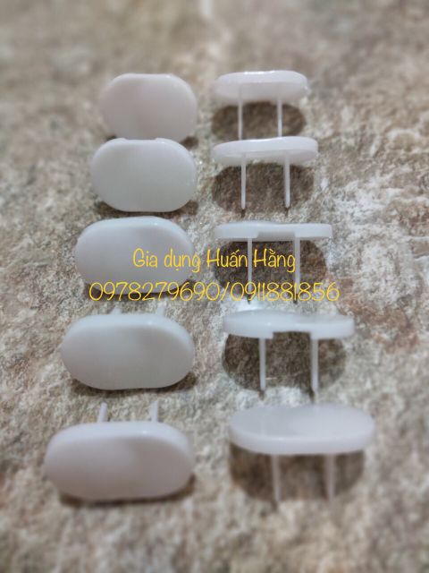 Set 10 nút nhựa bịt ổ điện an toàn cho trẻ nhỏ