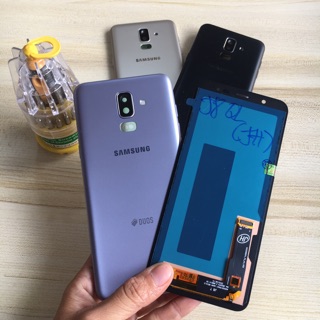 Combo Bộ Vỏ Sườn + Màn Hình Samsung J8 Zin Hàng Cao Cấp (tặng bộ vít đa năng)