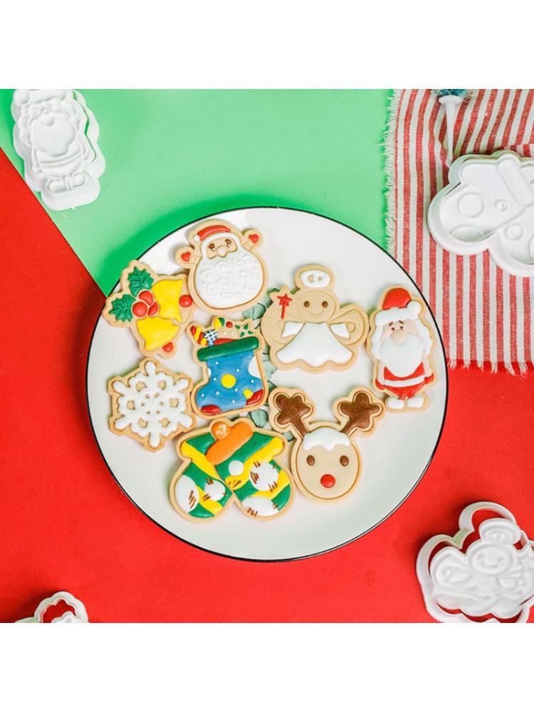 Set 8 Khuôn Nhấn Họa Tiết Giáng Sinh 3d Dùng Để Trang Trí Bánh Quy