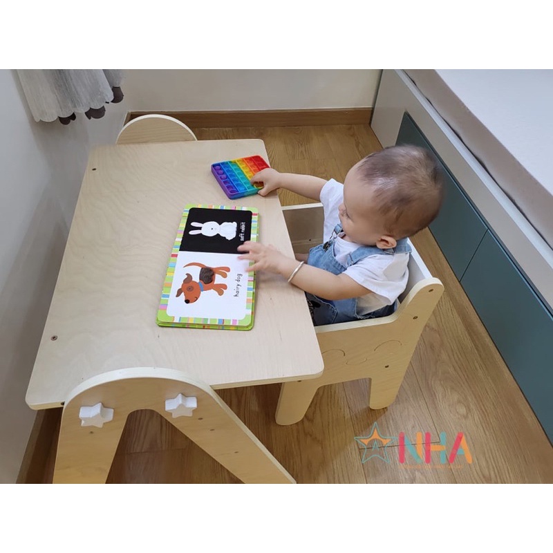 Bàn ghế montessori, bộ bàn ghế gỗ cho trẻ em 2 nấc chiều cao có thể xoay thành bảng từ tính, bảng vẽ cho bé