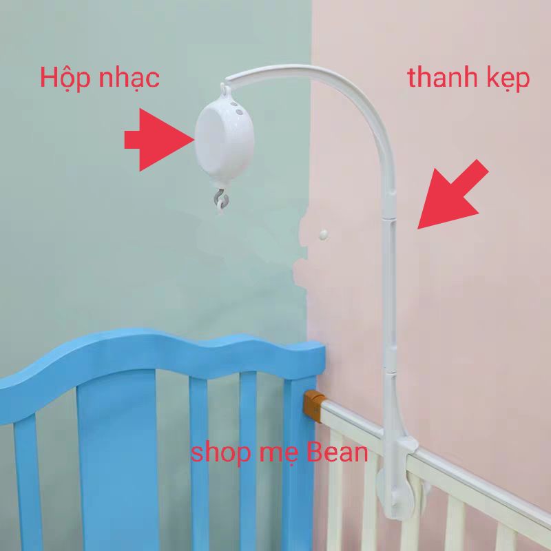 Treo nôi đen trắng chủ đề phương tiện giao thông