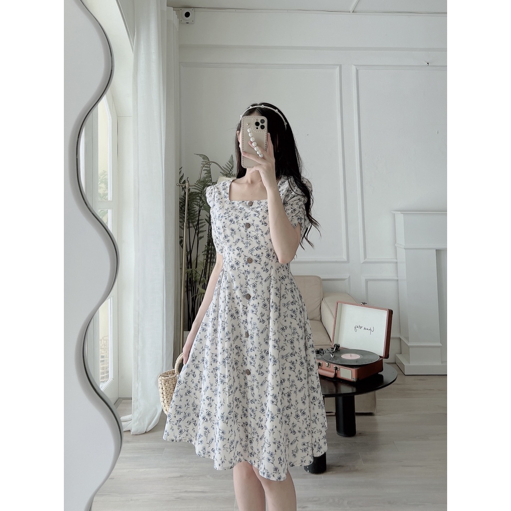 Váy hoa nhí cổ vuông 2 lớp vải tơ xước gắn cúc dừa bản to thiết kế ngắn tay voan nhún Eva Lover