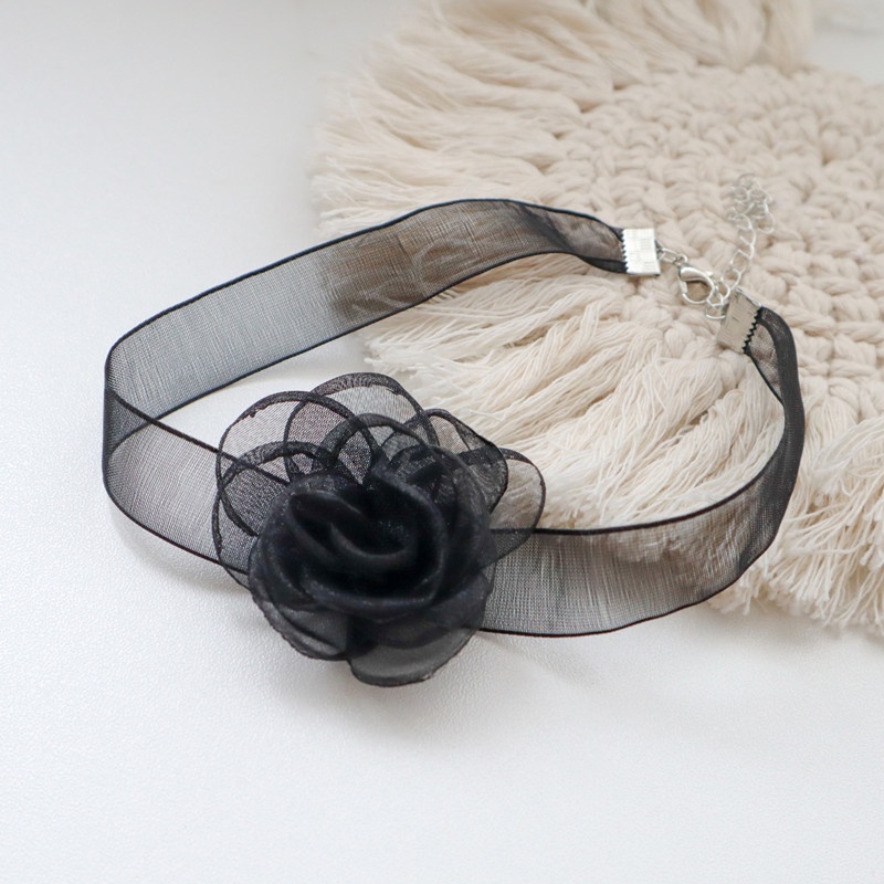 Choker Ren Hoa Hồng Thời Trang