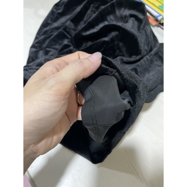 Đầm Guess chất nhung dư xịn siêu đẹp sexy