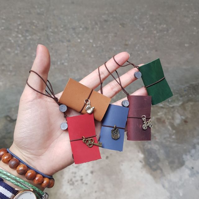 Móc khóa sổ da thật mini treo cặp , treo sổ xinh xắn