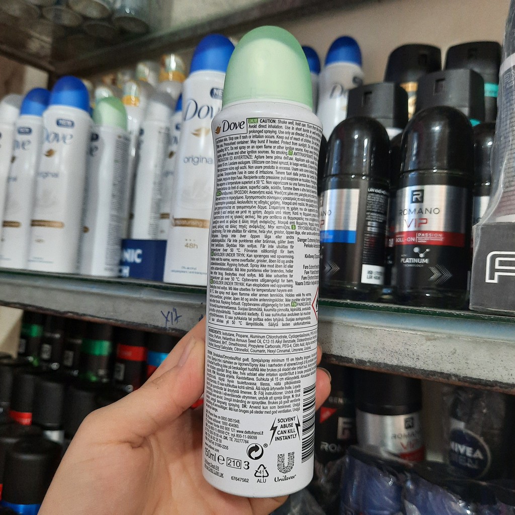 Xịt Khử Mùi Dove Go Fresh Dưa Leo & Trà Xanh 150ml