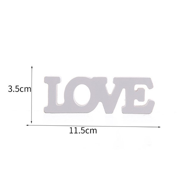 Chữ LOVE chất liệu gỗ dày, kiểu dáng Âu Mỹ mini