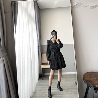 Váy chấm bi dài tay
