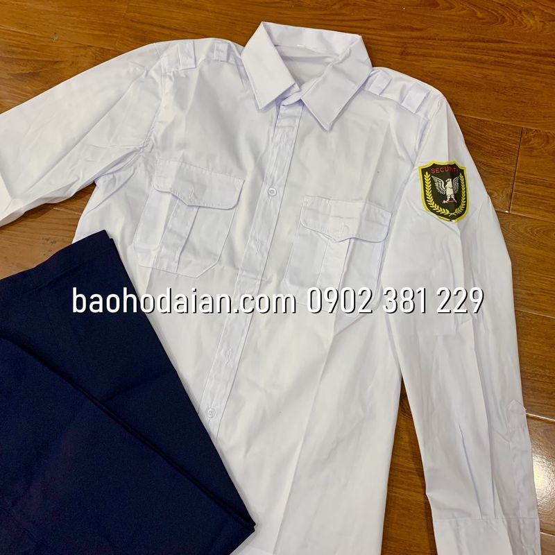 Quần áo bảo vệ dài tay màu trắng có logo (áo vải si - quần casme)