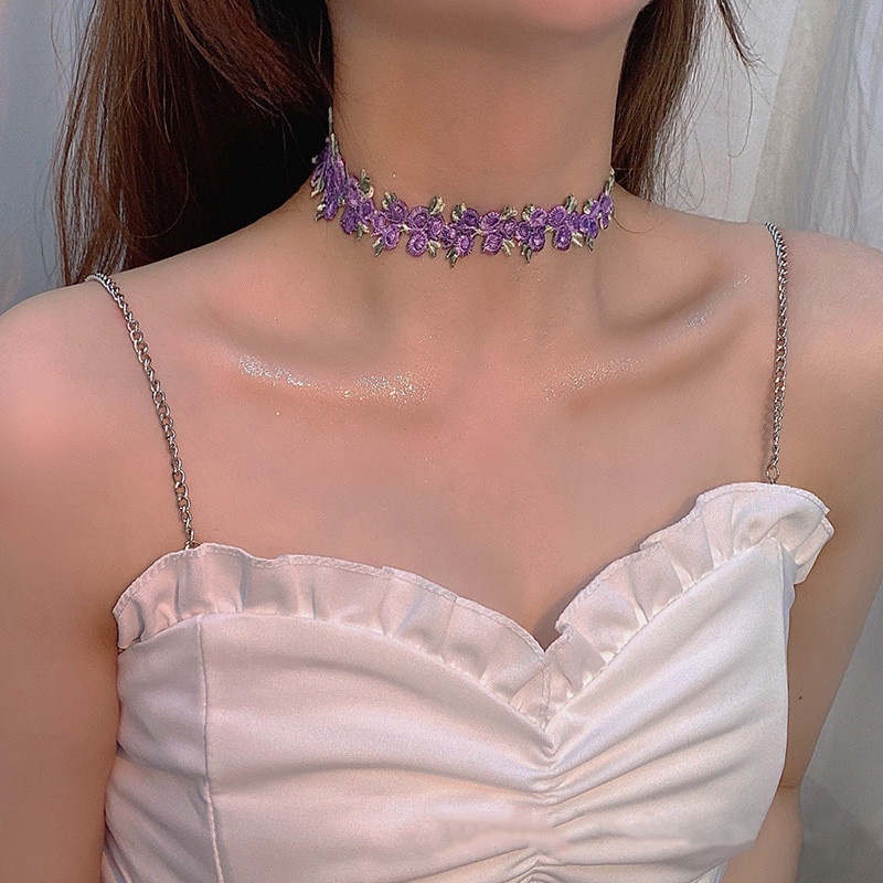 Vòng Cổ Choker Họa Tiết Hoa Thời Trang