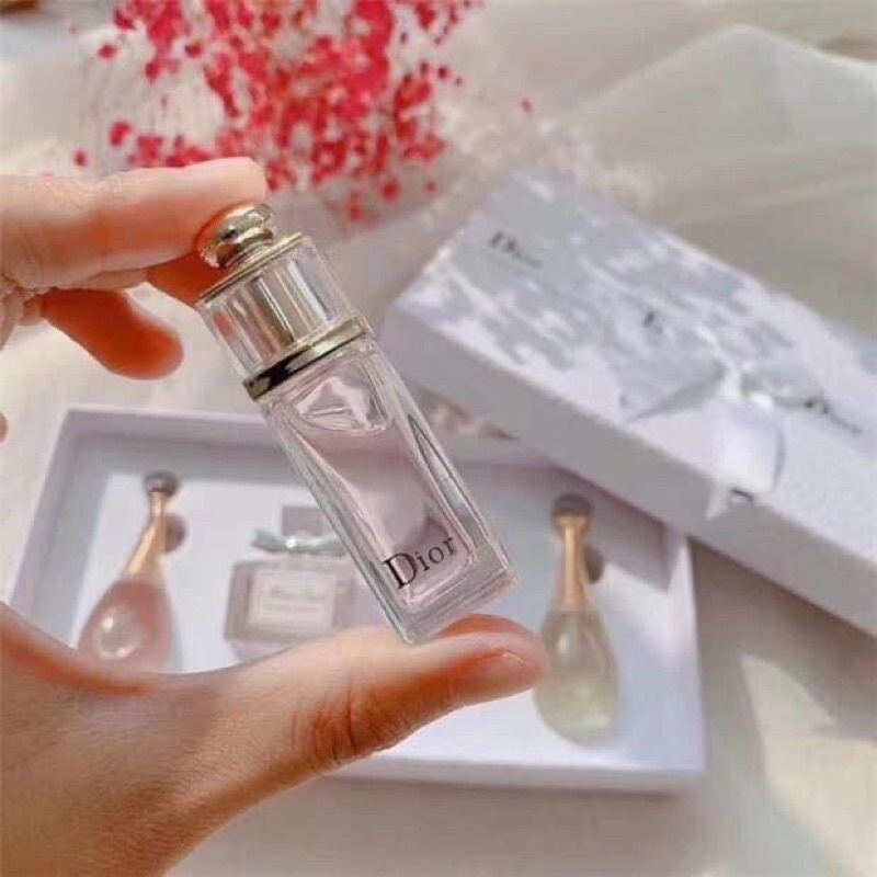 Set nước hoa di🌾or mini 4 chai 🌸. 4 mùi tuyệt phẩm- hộp quà dễ thương- sang chảnh🌸