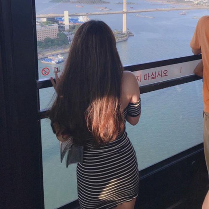 Váy body trễ vai, thiết kế siêu gợi cảm, mẫu hot 2021