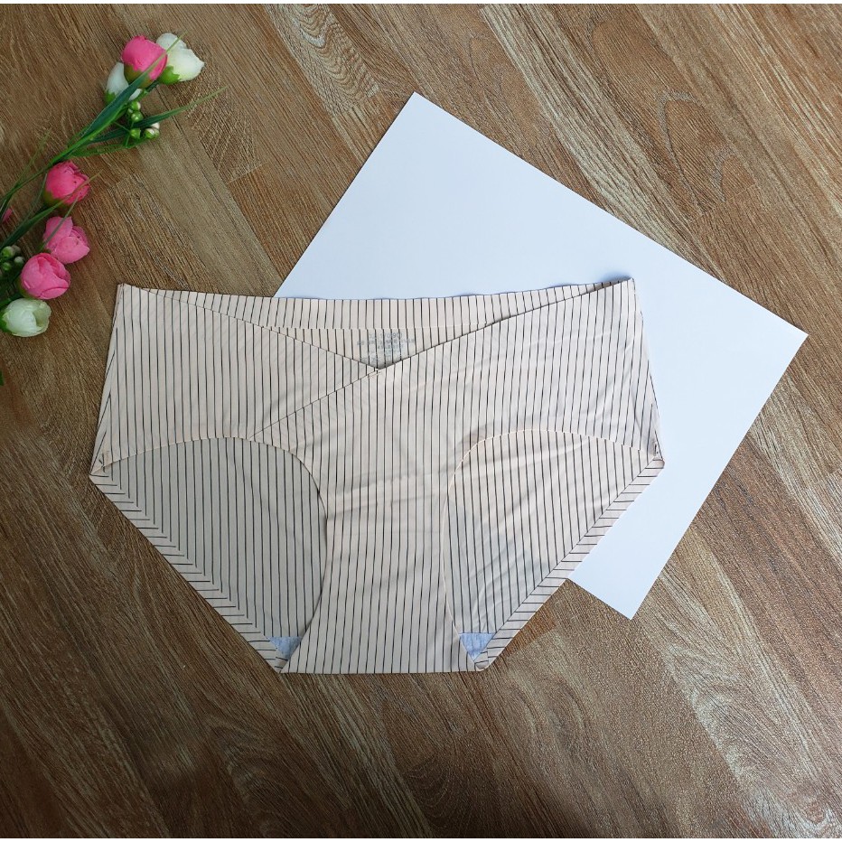 Quần lót nữ, quần lót đúc su không đường may sọc cotton mát Chipeva | BigBuy360 - bigbuy360.vn