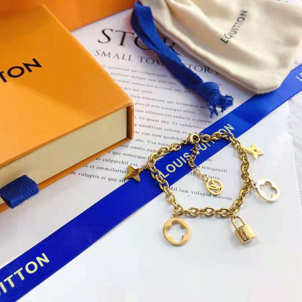 Vòng tay thép không gỉ hình cỏ bốn lá 2021 thời trang cho nữ | BigBuy360 - bigbuy360.vn