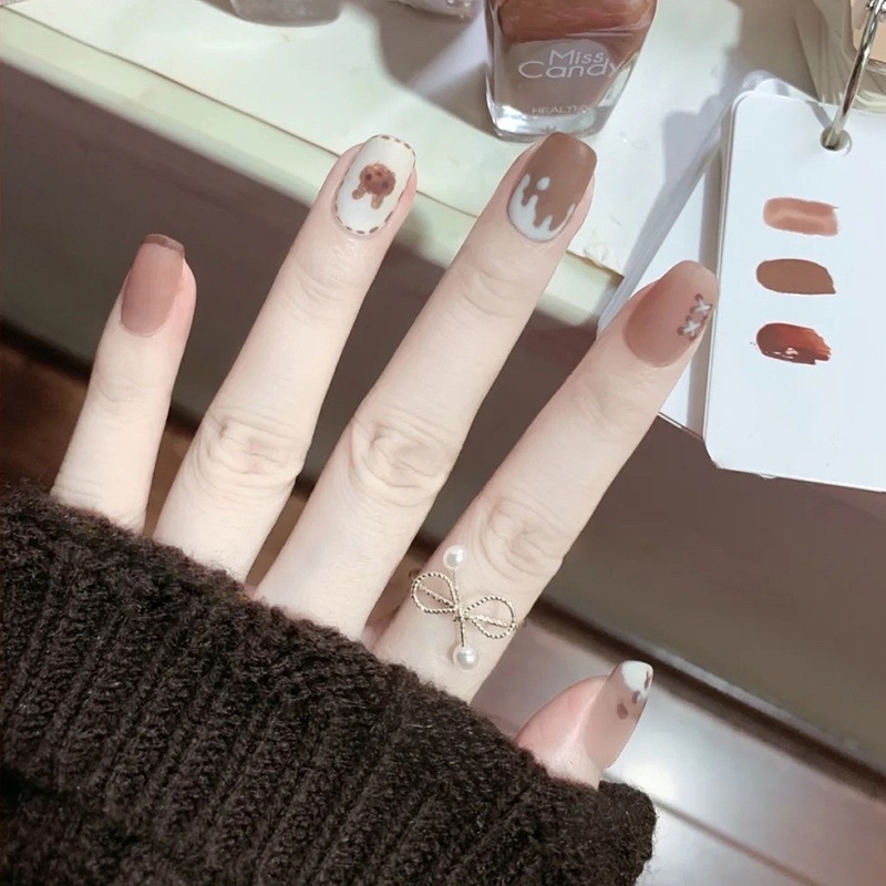 móng giả đính đá