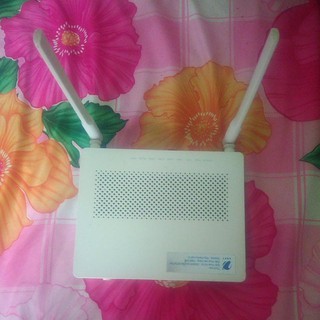 Modem phát wifi hg8045a , 2 râu dài , 4 cổng lan ,sóng khỏe