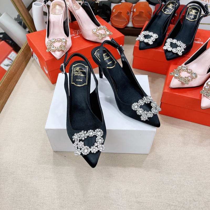 Sandal roger lụa phối tag đá gót nhọn fullbox hàng quảng châu cao cấp
