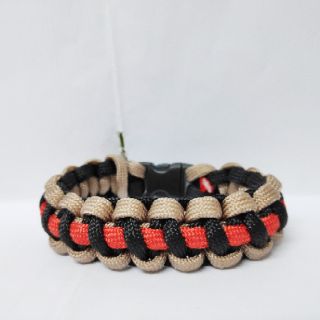 Vòng Paracord Đỏ Đen Viền Vàng