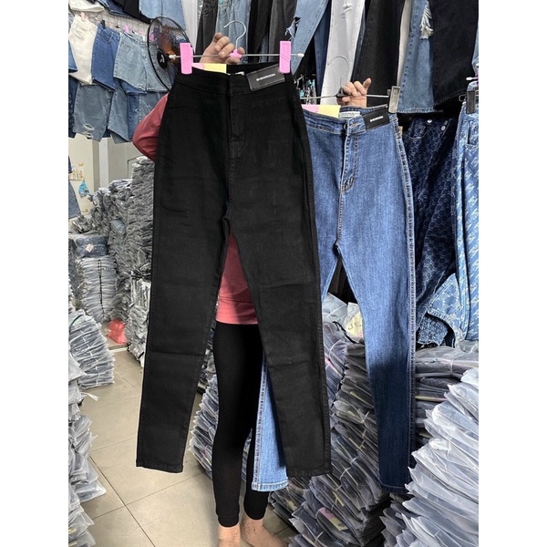 quần jean trơn lưng cao may logo da (hình thật shop Thảo Nhỏ Store chụp )
