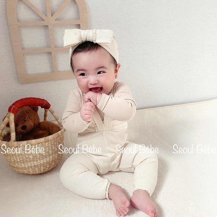 Quần yếm legging gân Peekaboo nội địa Hàn