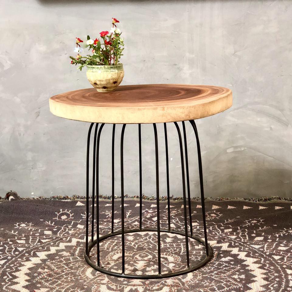 Bàn trà, bàn cà phê ARTWOODVN gỗ xà cừ tự nhiên nguyên tấm , chân sắt dạng lồng chim cao 45cm